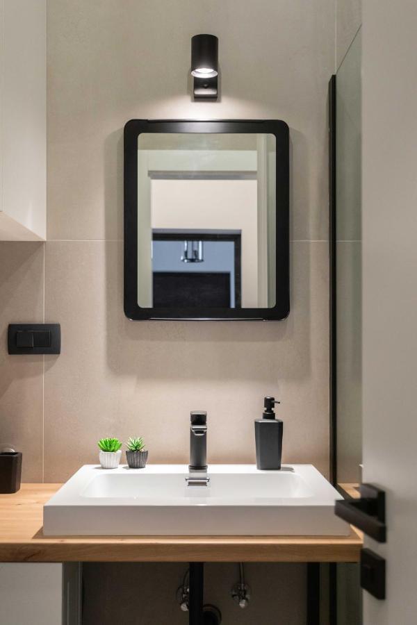Modern And Design Apartment Near The Main Square Zagreb Buitenkant foto