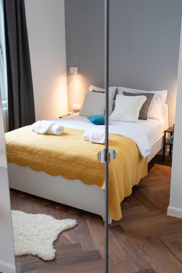 Modern And Design Apartment Near The Main Square Zagreb Buitenkant foto